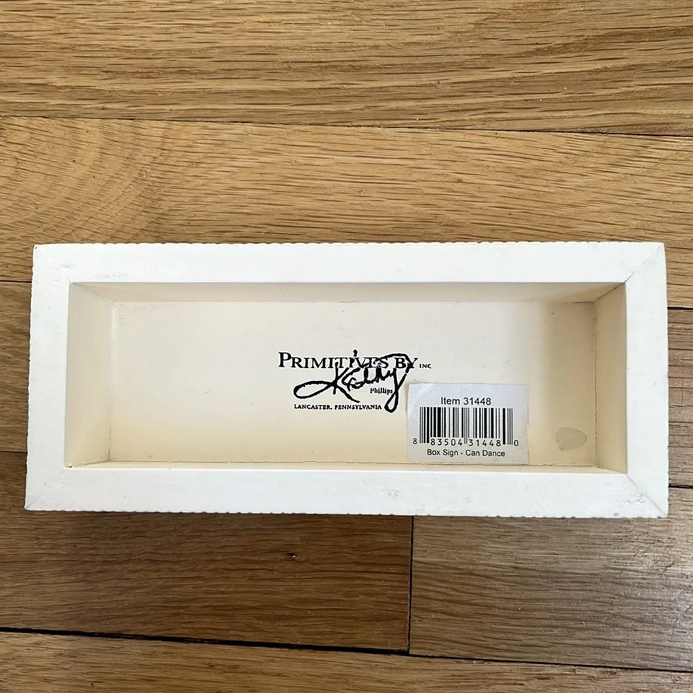 Decor - Picture 5 of 5